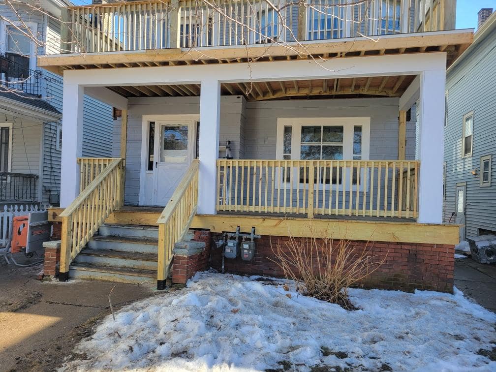 Best Decking Materials for Buffalo's Harsh Winters