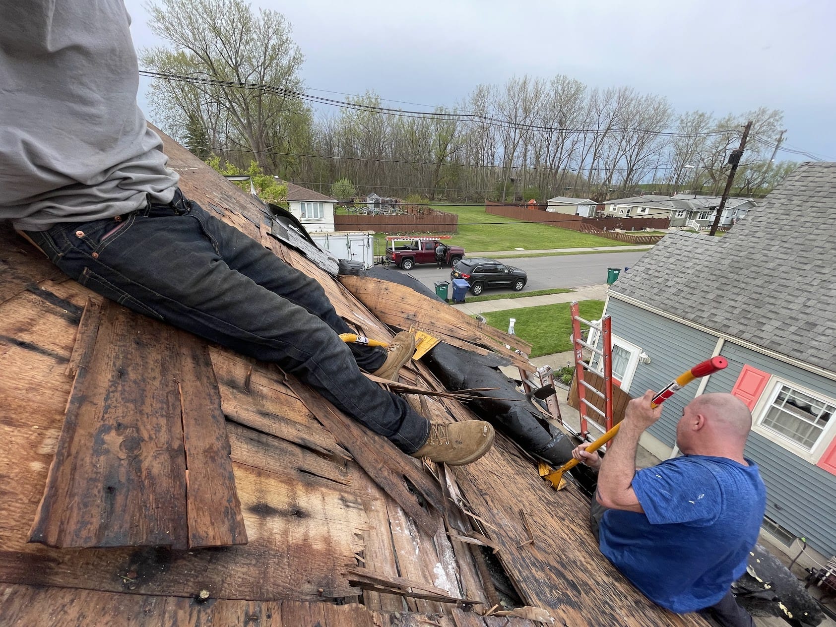 Signs Your Buffalo Roof Needs Replacement (Not Just Repair)